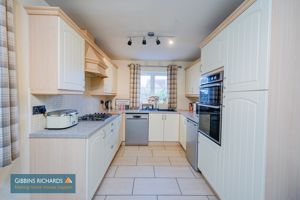 Kitchen- click for photo gallery
